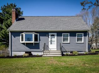10 Glenn Dr, Franklin, MA 02038