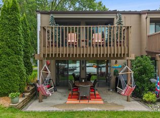 2700 N Shore Dr #F-19, Clear Lake, IA 50428