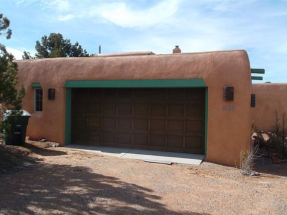 3rd image of 226 Camino Del Norte