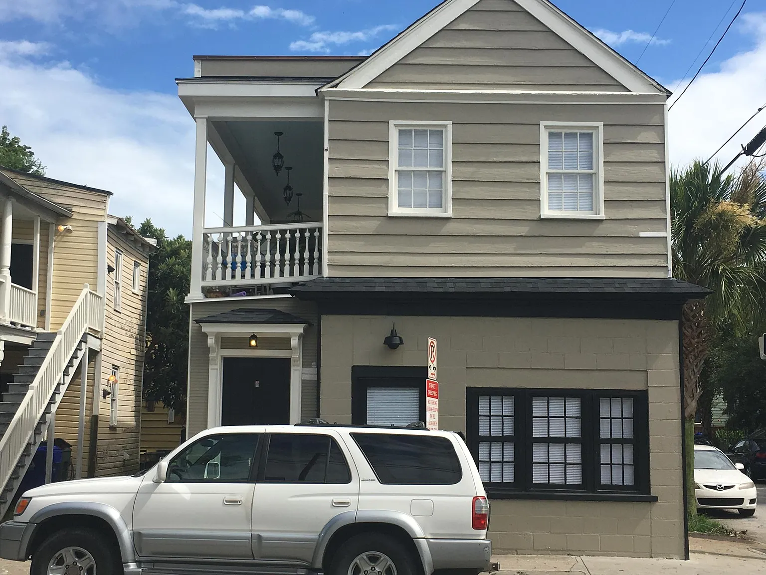 123 Line St — Photo 3