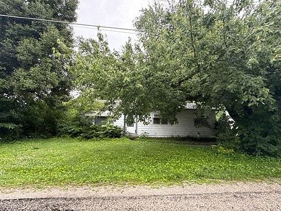 2nd image of 222 N 6th St