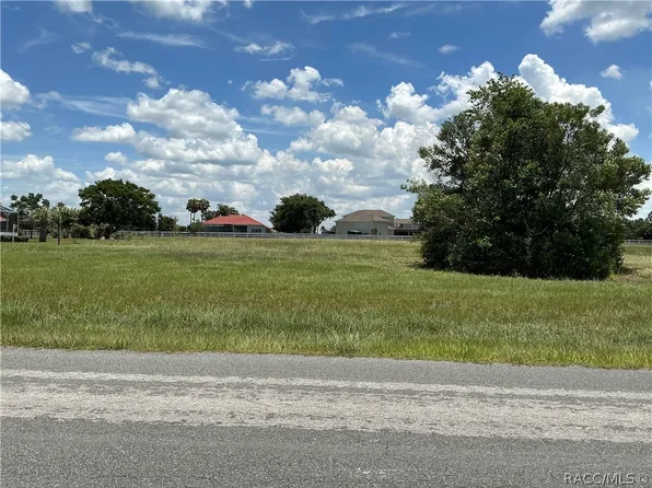 395 N Cherry Pop Dr, Inverness, FL 34453