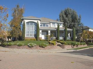 502 Selmart Ln, Petaluma, CA 94954