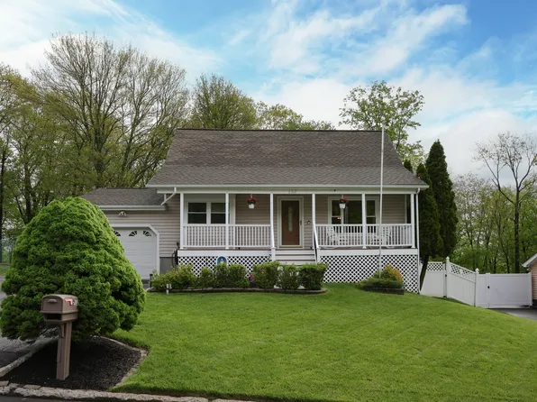 202 Bluebird Drive, Naugatuck, CT 06770