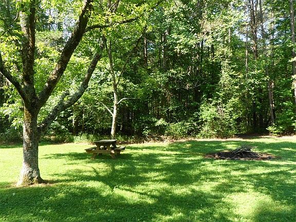 2nd image of 1001 Amicalola Dr
