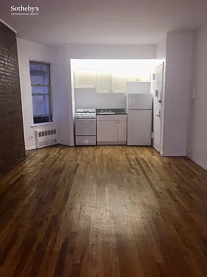 Rented by Sotheby's International Realty | media 7