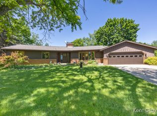 3395 Twelve Mile Rd NE, Rockford, MI 49341