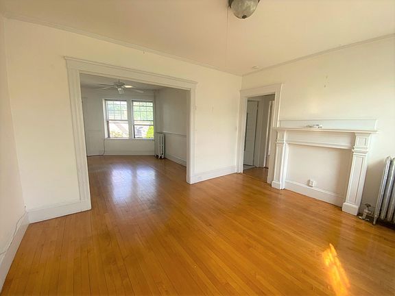 3rd image of 270 Huron Ave #3