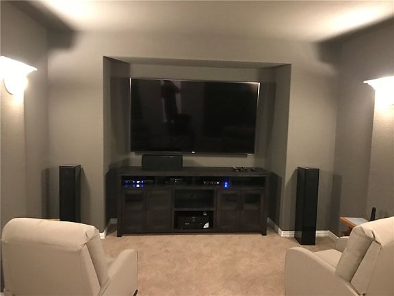 5th image of 213 Fontainebleau St
