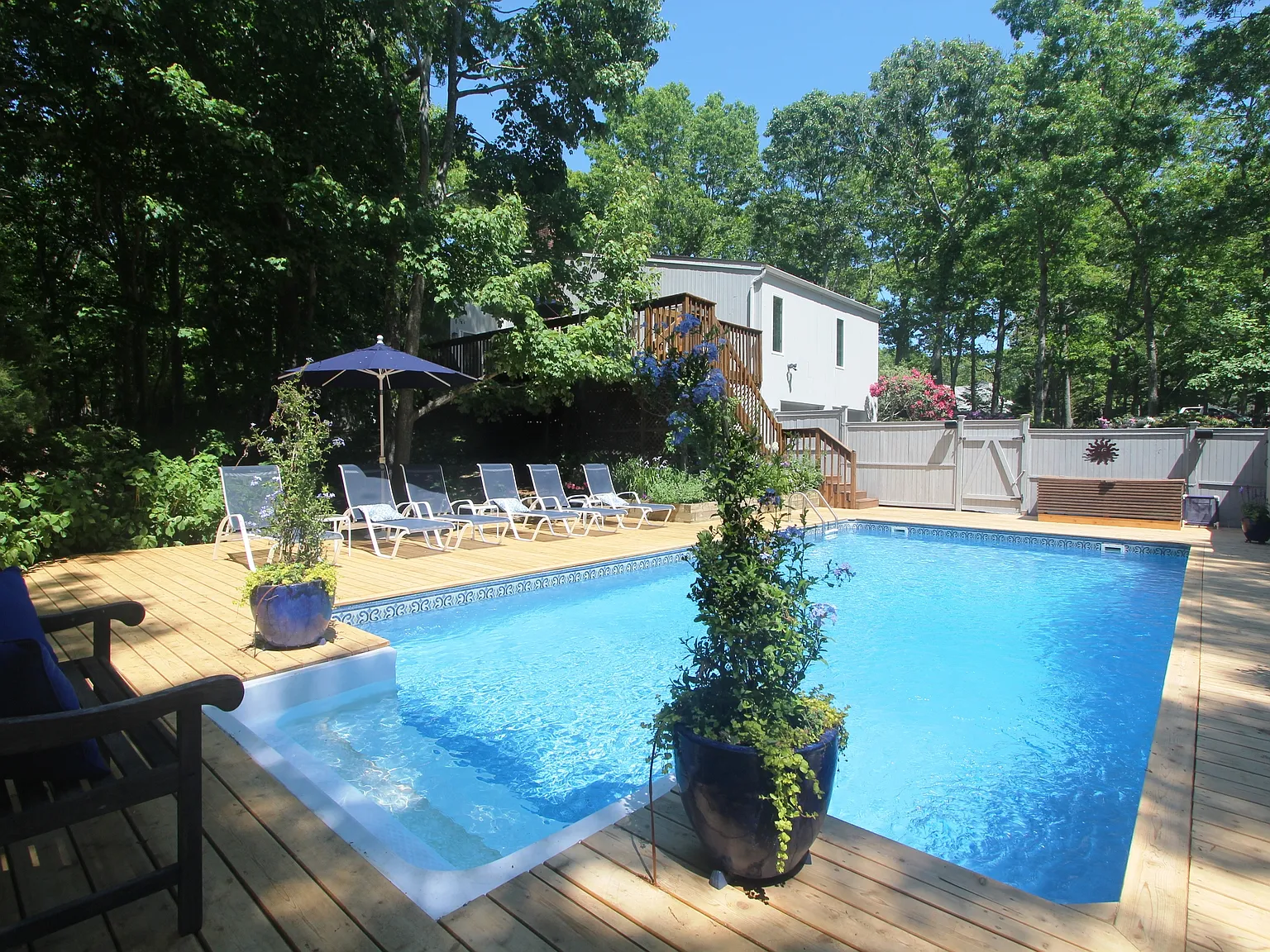 Wooded Contemporary — Photo 1