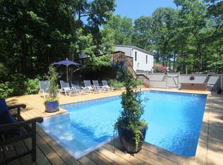 118 Sycamore Dr, East Hampton, NY 11937