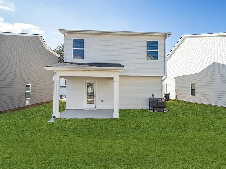 3546 Station Dr — Photo 1