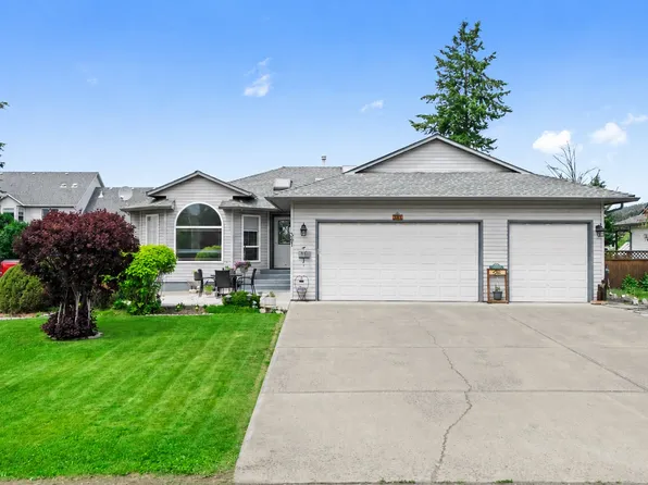 381 Robin Dr, Barriere, BC V0E 1E0