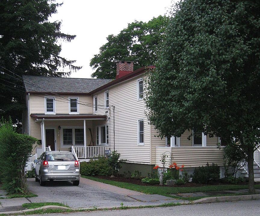 1st image of 30 Orange Ave #1
