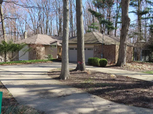 1080 Gros Ventre Dr SE, Grand Rapids, MI 49546