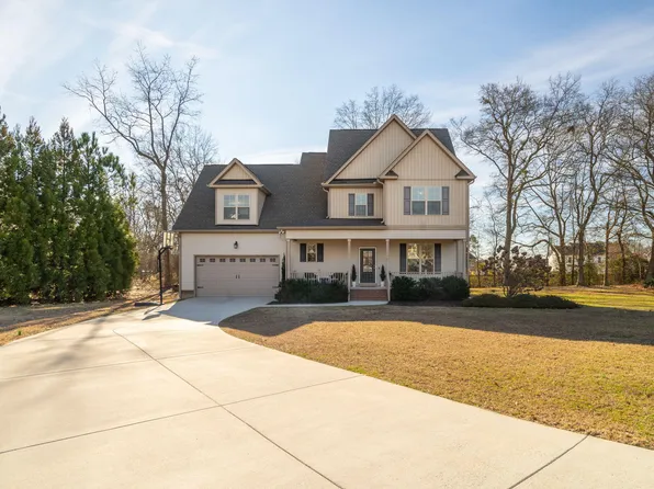 205 Brendamoore Ct, Fuquay Varina, NC 27526