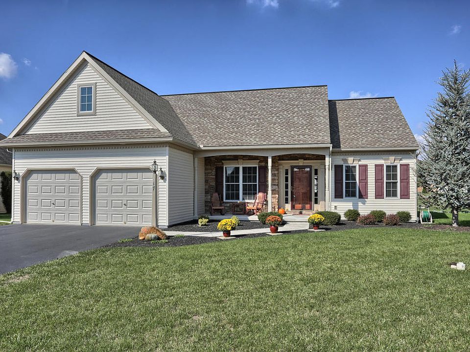 1st image of 17 Garden Dr