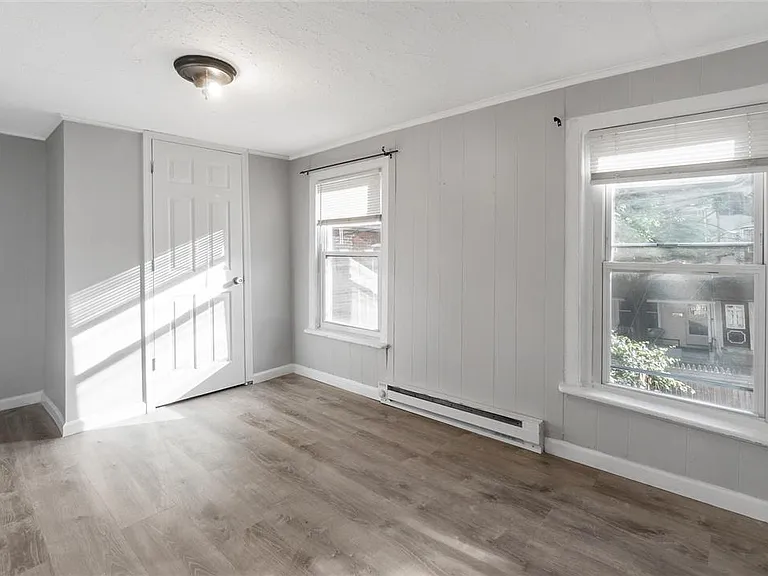 423 N Bellevue St — Photo 14