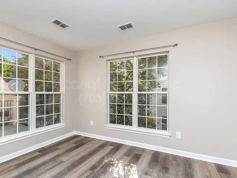 1581 Leeds Castle Dr #201 — Photo 11