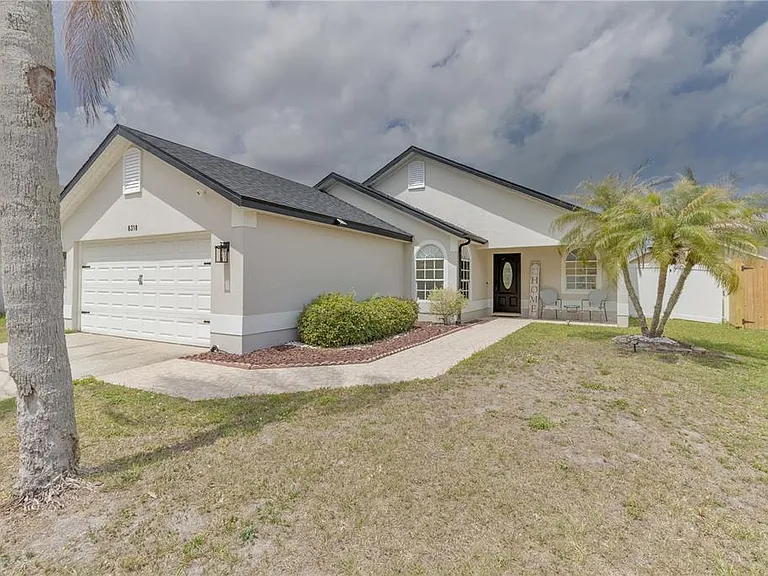 8318 Fort Clinch Ave — Photo 3