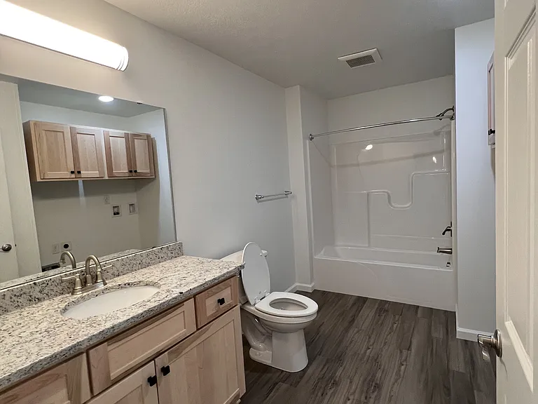 212 S Taylor St — Photo 25