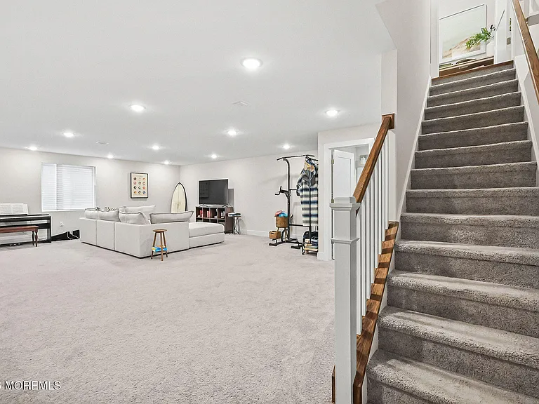 4039 Heron Dr — Photo 33