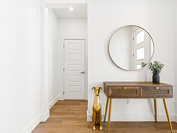 2nd image of 1810 Dayspring Ave
