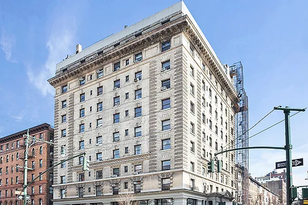 Rented by Corcoran | media 21