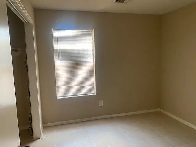 1227 Mossy Branch St — Photo 5