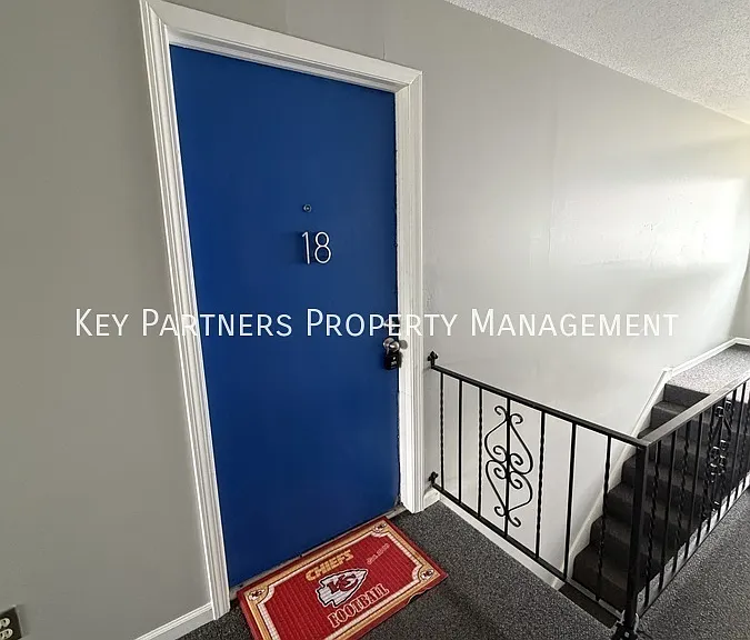 8833 Glenwood St #18 — Photo 2