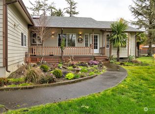 800 Mount Olympus Ave SE, Ocean Shores, WA