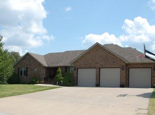 170 Bayberry Dr, Ozark, MO 65721