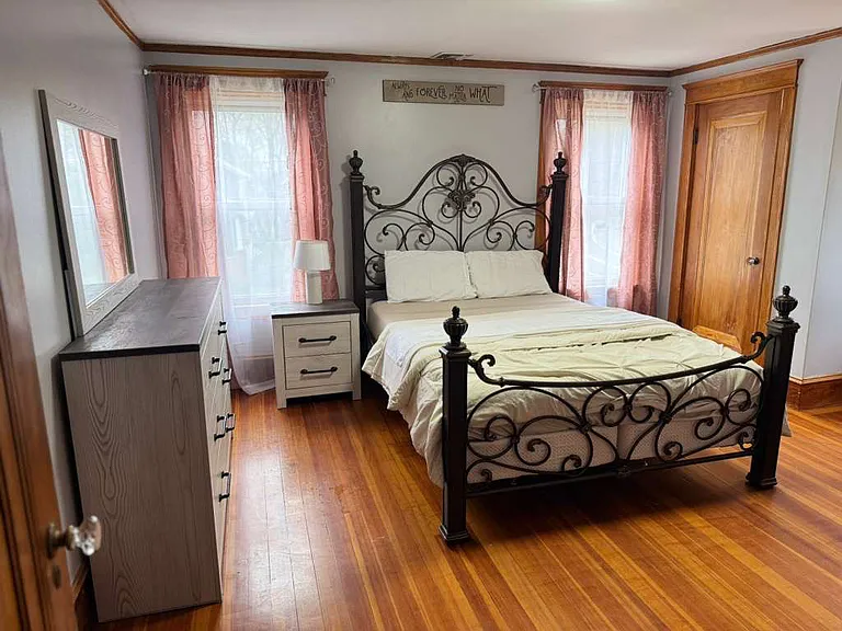 2 Brook St #2 — Photo 13