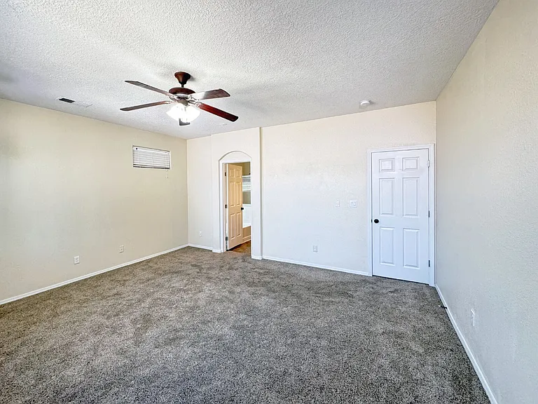 2036 Violeta Way SE — Photo 15