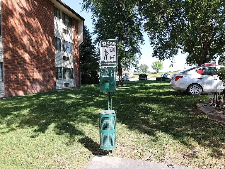 1229 N Hackberry St — Photo 3