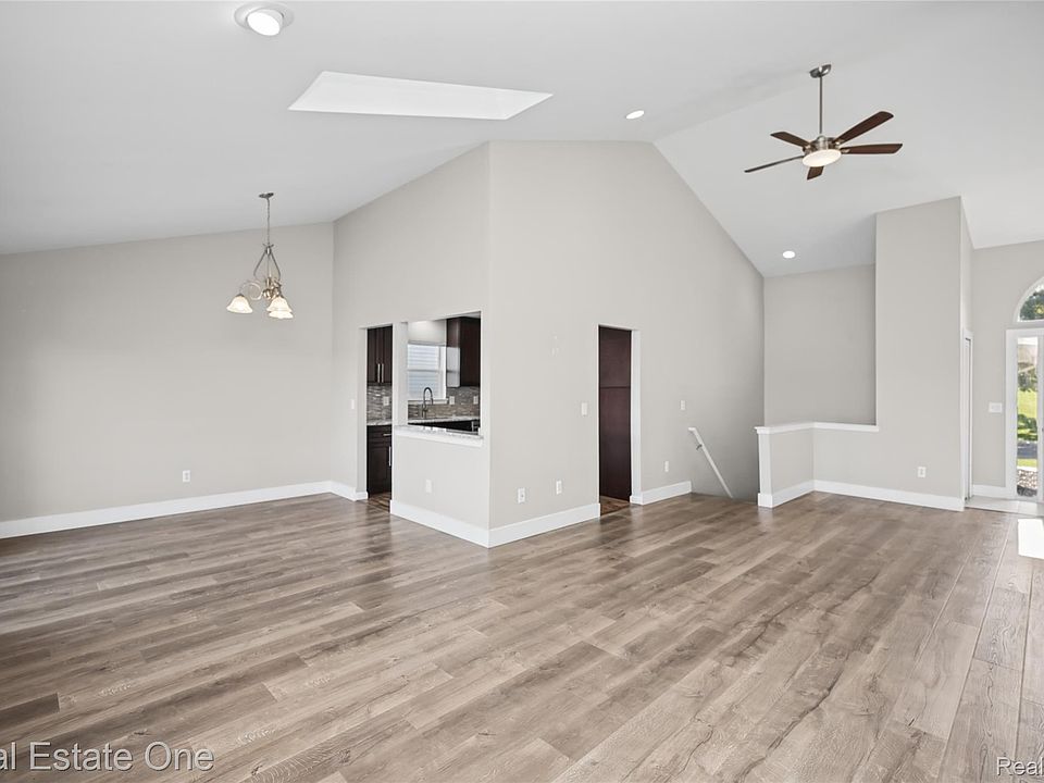 106 Shore Brook Ln #31, photo 10