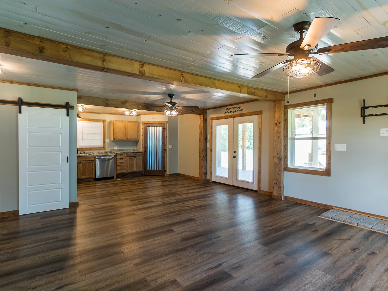 2 bed, 1200 sqft, $1,600 — Photo 3