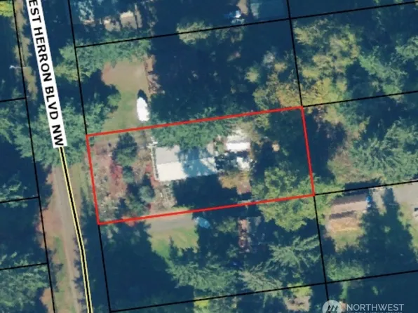 605 W Herron Boulevard NW, Lakebay, WA 98349