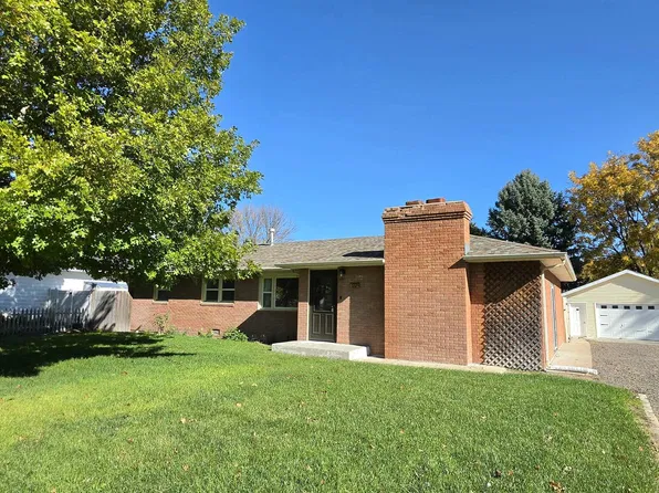 321 Dixie Avenue, North Platte, NE 69101