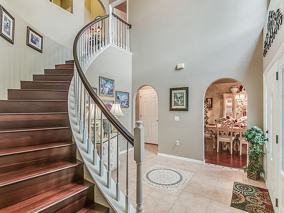 4th image of 4027 Four Lakes Dr