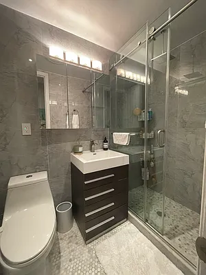 Rented by Oxford Property Group | media 10