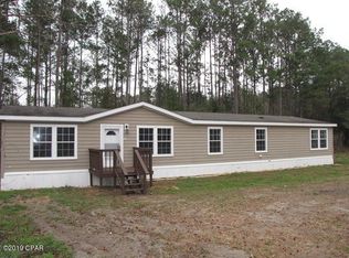 5204 Charlie Brown Rd, Vernon, FL 32462