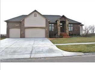 1118 E Waters Edge St, Derby, KS 67037