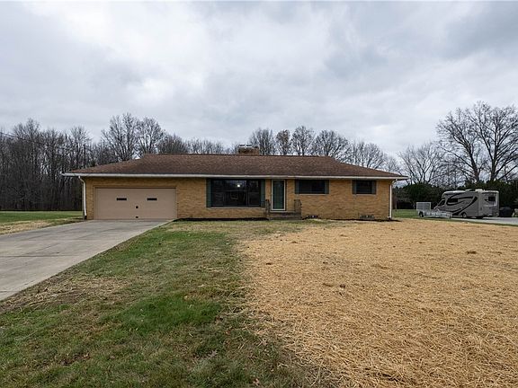 2nd image of 987 Homeland Dr