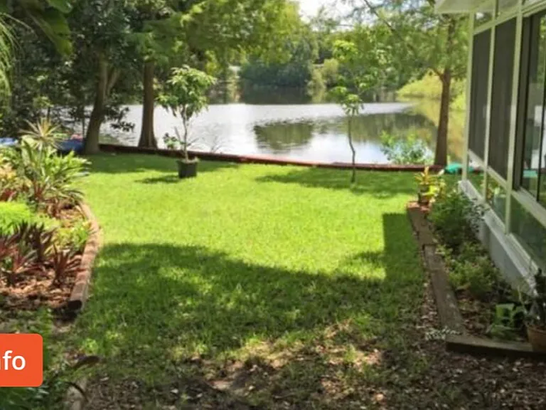 8641 Flame Vine Ave — Photo 2