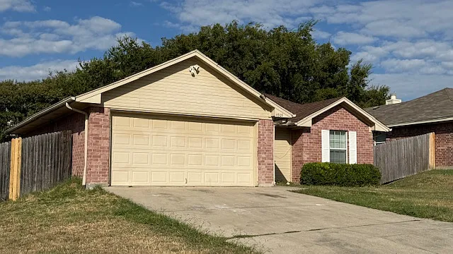 4909 Brianhill Dr — Photo 3