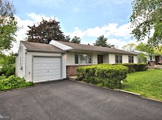 1080 Cushmore Rd, Southampton, PA 18966