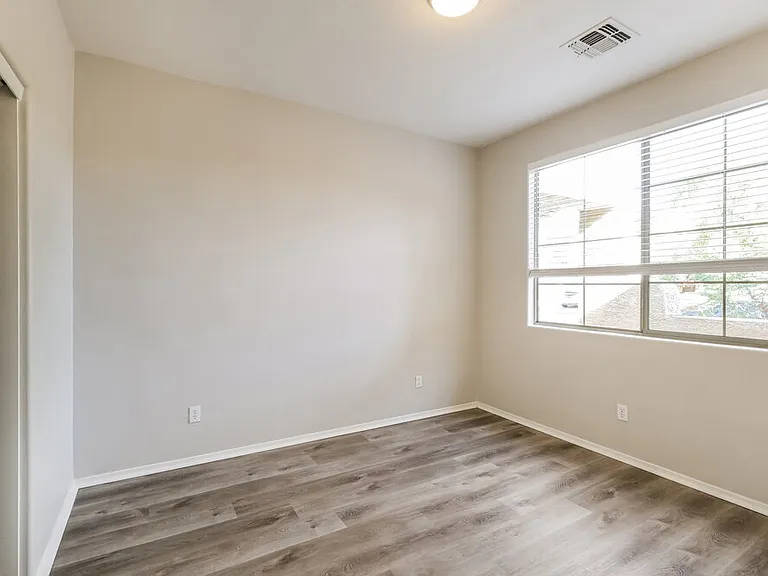 14079 W Bloomfield Rd — Photo 14