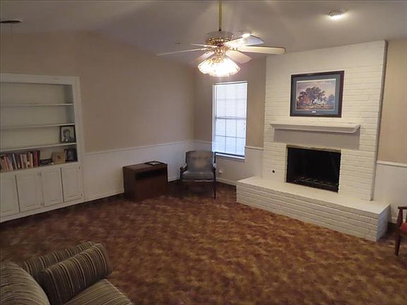 5th image of 5627 SW 42nd Ave