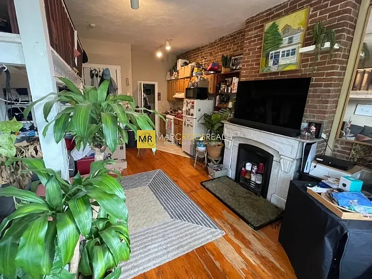 379 Beacon St #3F — Photo 2